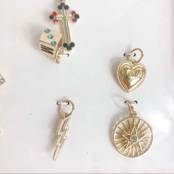 Steve Madden Interchangeable Charm Necklac… - Picture 5 of 6